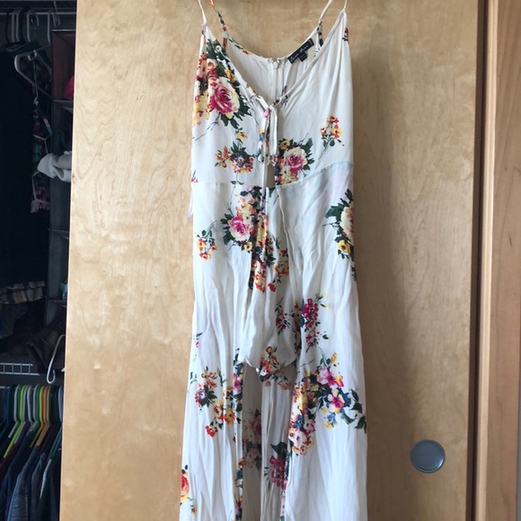 Romper, never been worn - Picture 1 of 1